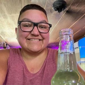 Meet your Posher, Rose